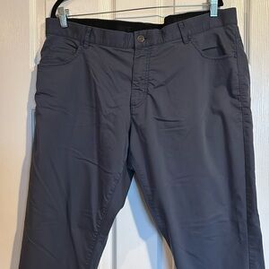 Nike men’s blue flat front straight leg golf pants size 38